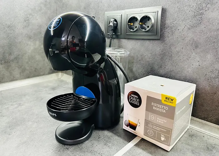 данели تسيغوف تشارك